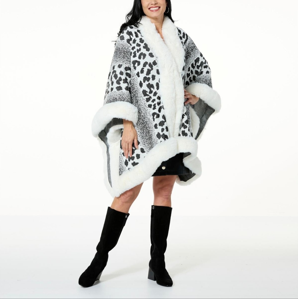 Winter wrap Kathy irland Luxurious Animal Print Faux Fur Trim Cape Coat in White